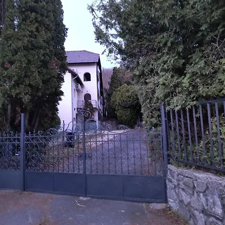 Деревянный коттедж Malazzo